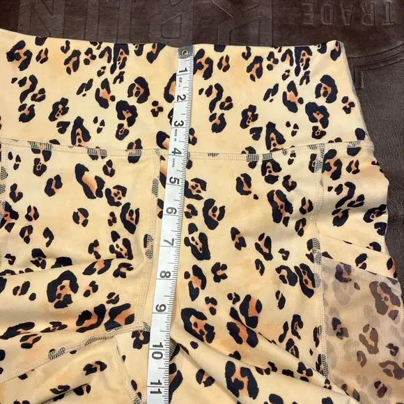 Fabletics Pump Two Piece Set Desert Leopard Womens Small New Active Athleisure - Picture 15 of 16